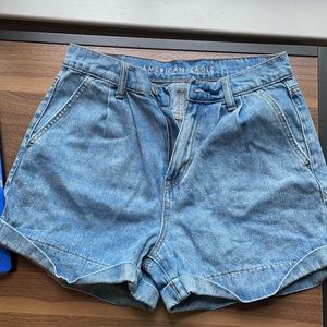 American Eagle mom shorts